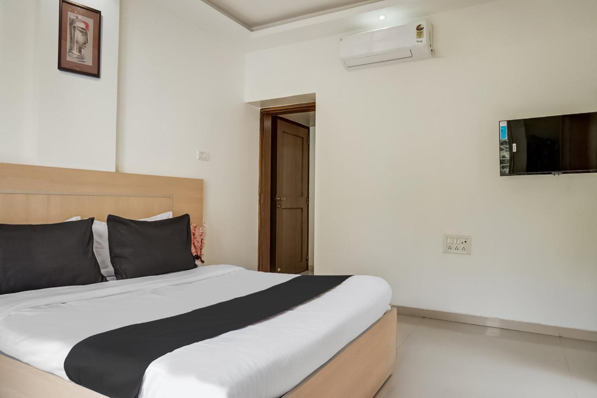 Hotel O Shree Hari ปูเน่ ภายนอก รูปภาพ